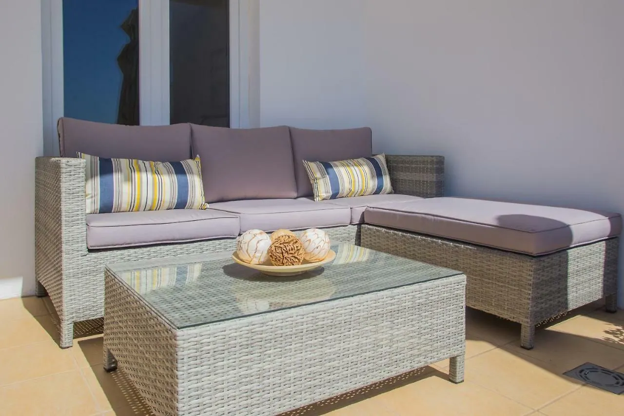 Flower Beach Suite 25 Playa Honda  Apartment