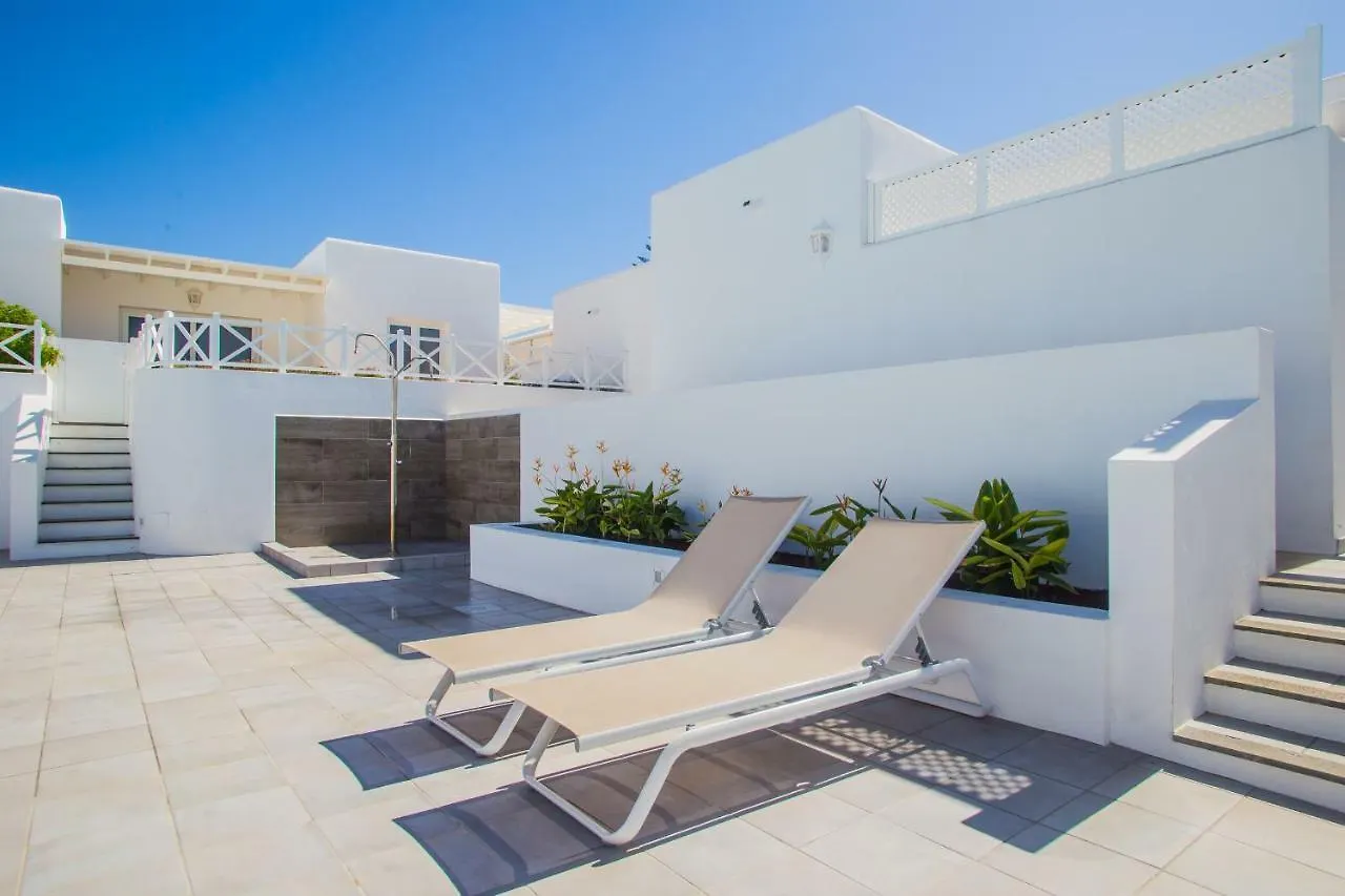 Apartment Flower Beach Suite 25 Playa Honda  Spain
